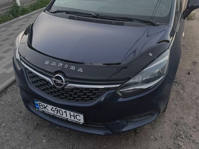 Синій Опель Зафіра, об'ємом двигуна 1.36 л та пробігом 270 тис. км за 9000 $, фото 1 на Automoto.ua