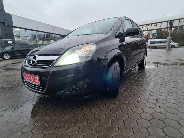 Синий Опель Зафира, объемом двигателя 1.8 л и пробегом 196 тыс. км за 7200 $, фото 1 на Automoto.ua