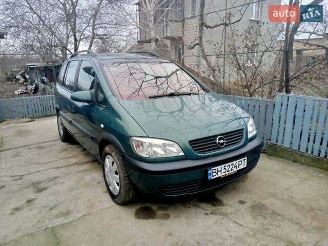 Зеленый Опель Зафира, объемом двигателя 1.6 л и пробегом 370 тыс. км за 4500 $, фото 1 на Automoto.ua