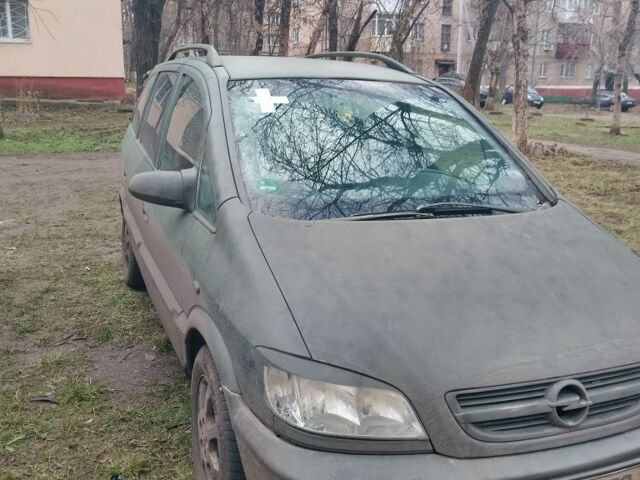 Зеленый Опель Зафира, объемом двигателя 1.6 л и пробегом 290 тыс. км за 1892 $, фото 1 на Automoto.ua
