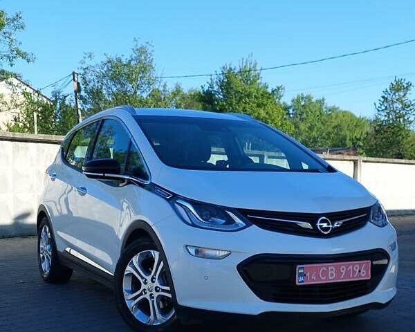 Белый Опель Ampera-e, объемом двигателя 0 л и пробегом 152 тыс. км за 13940 $, фото 1 на Automoto.ua