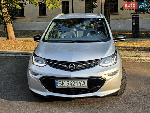 Серый Опель Ampera-e, объемом двигателя 0 л и пробегом 90 тыс. км за 16200 $, фото 1 на Automoto.ua