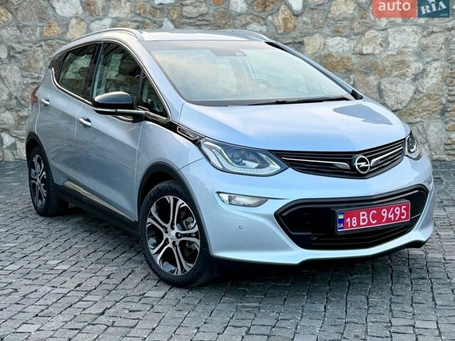 Синий Опель Ampera-e, объемом двигателя 0 л и пробегом 55 тыс. км за 15800 $, фото 1 на Automoto.ua