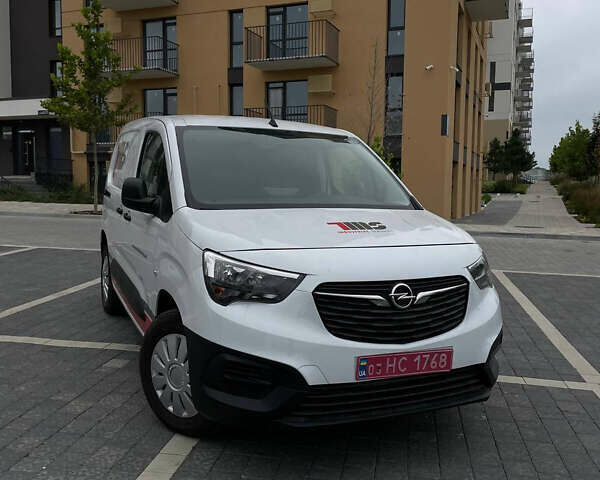 Белый Опель Combo-e, объемом двигателя 0 л и пробегом 17 тыс. км за 18700 $, фото 1 на Automoto.ua