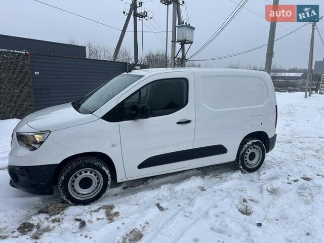 Белый Опель Combo Cargo, объемом двигателя 1.5 л и пробегом 152 тыс. км за 11200 $, фото 1 на Automoto.ua