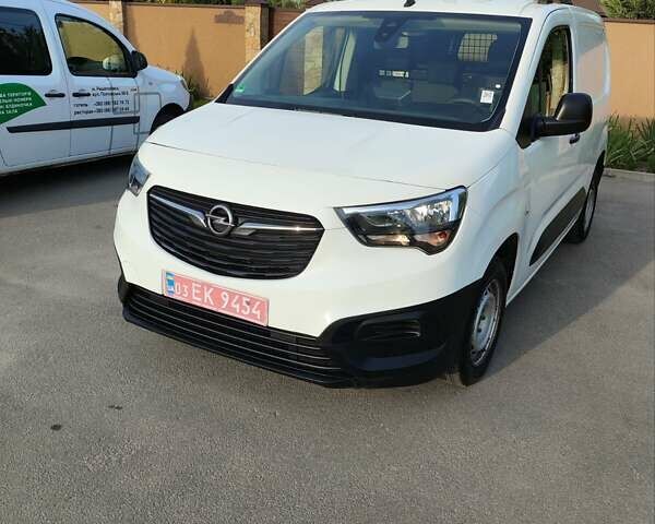 Білий Опель Combo Cargo, об'ємом двигуна 1.5 л та пробігом 188 тис. км за 11600 $, фото 1 на Automoto.ua