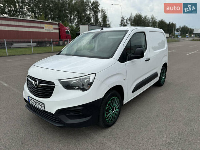 Белый Опель Combo Cargo, объемом двигателя 1.5 л и пробегом 108 тыс. км за 10950 $, фото 1 на Automoto.ua