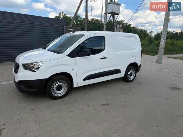 Білий Опель Combo Cargo, об'ємом двигуна 1.5 л та пробігом 159 тис. км за 11200 $, фото 1 на Automoto.ua