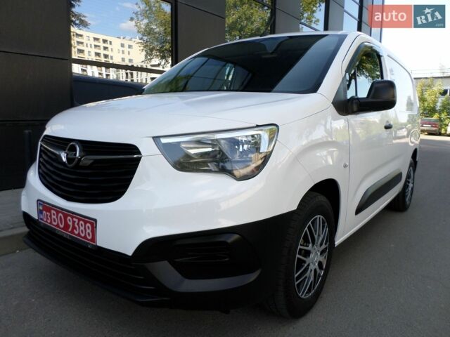 Білий Опель Combo Cargo, об'ємом двигуна 1.6 л та пробігом 215 тис. км за 15300 $, фото 1 на Automoto.ua