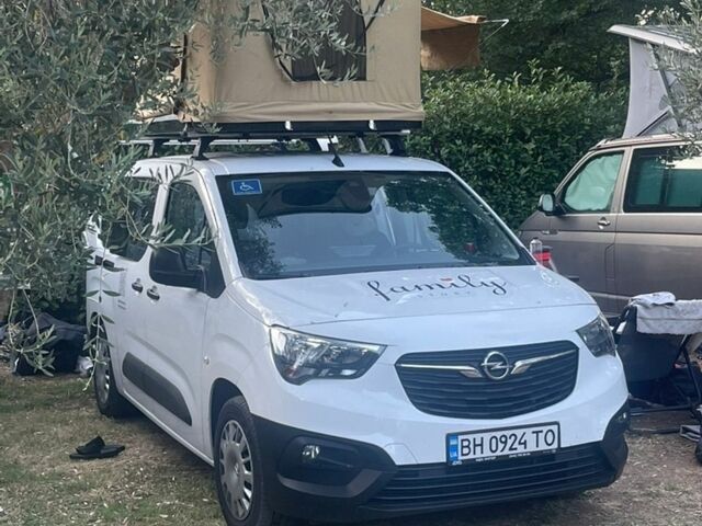 Білий Опель Combo Life, об'ємом двигуна 1.5 л та пробігом 74 тис. км за 28000 $, фото 1 на Automoto.ua