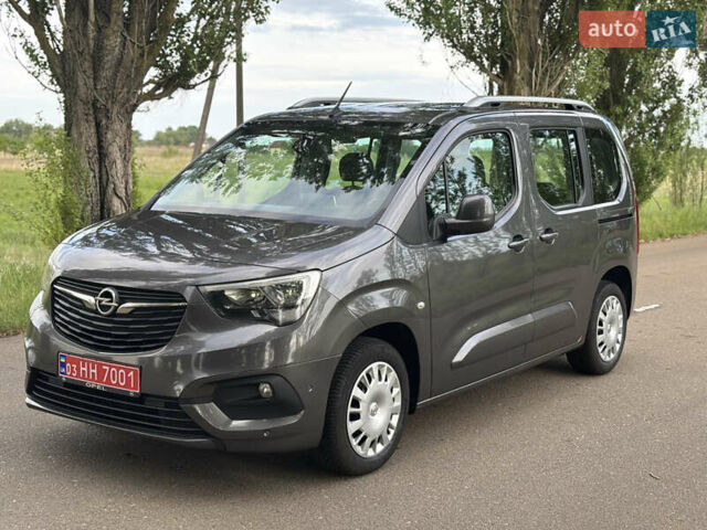 Сірий Опель Combo Life, об'ємом двигуна 1.5 л та пробігом 171 тис. км за 14700 $, фото 1 на Automoto.ua