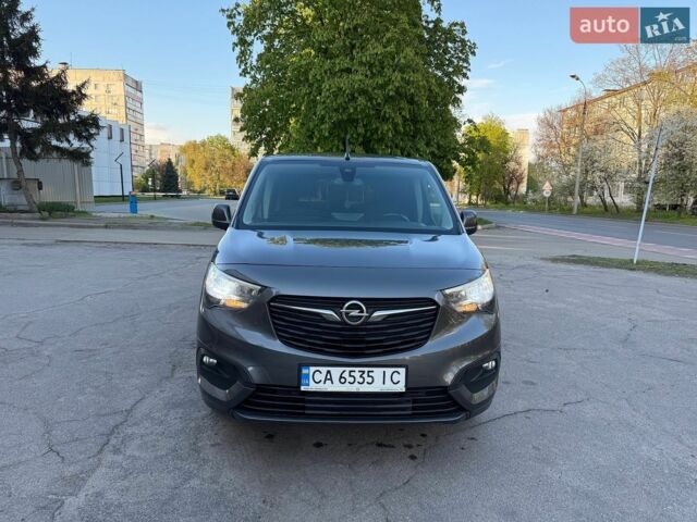 Сірий Опель Combo Life, об'ємом двигуна 1.5 л та пробігом 179 тис. км за 16900 $, фото 1 на Automoto.ua