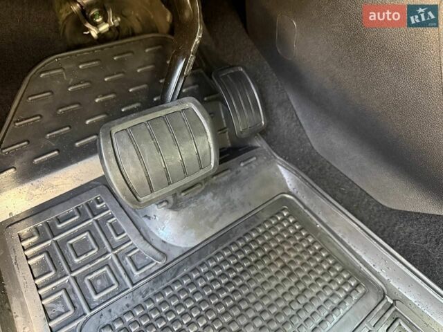 Сірий Опель Combo Life, об'ємом двигуна 1.5 л та пробігом 81 тис. км за 19900 $, фото 1 на Automoto.ua