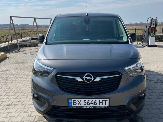 Сірий Опель Combo Life, об'ємом двигуна 1.5 л та пробігом 21 тис. км за 19499 $, фото 1 на Automoto.ua
