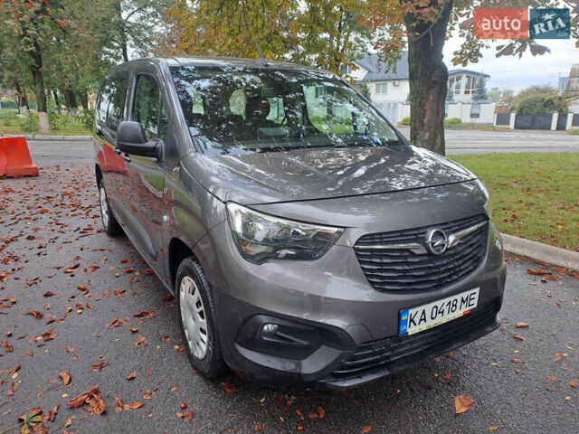 Сірий Опель Combo Life, об'ємом двигуна 1.5 л та пробігом 55 тис. км за 15950 $, фото 1 на Automoto.ua