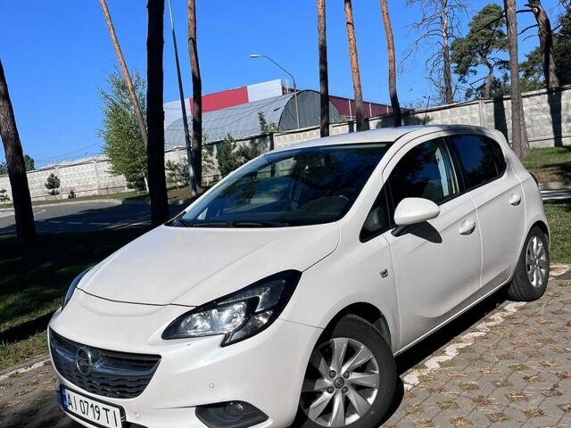 Белый Опель Corsa-e, объемом двигателя 1.4 л и пробегом 147 тыс. км за 9000 $, фото 1 на Automoto.ua
