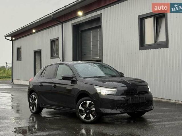 Черный Опель Corsa-e, объемом двигателя 0 л и пробегом 13 тыс. км за 11200 $, фото 1 на Automoto.ua