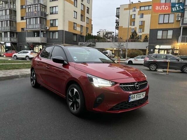 Красный Опель Corsa-e, объемом двигателя 0 л и пробегом 48 тыс. км за 15000 $, фото 1 на Automoto.ua