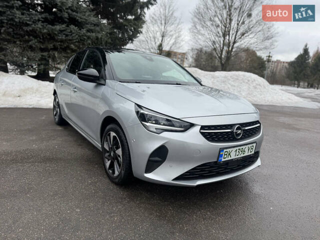 Серый Опель Corsa-e, объемом двигателя 0 л и пробегом 54 тыс. км за 12900 $, фото 1 на Automoto.ua