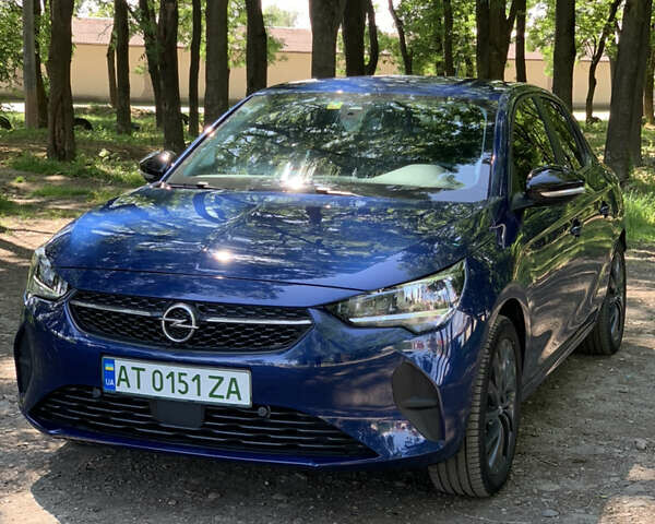 Синий Опель Corsa-e, объемом двигателя 0 л и пробегом 28 тыс. км за 18990 $, фото 1 на Automoto.ua