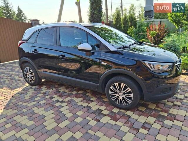 Чорний Опель Crossland X, об'ємом двигуна 1.2 л та пробігом 132 тис. км за 12500 $, фото 1 на Automoto.ua