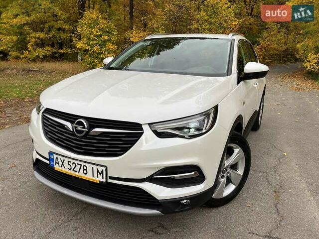 Белый Опель Grandland X, объемом двигателя 1.5 л и пробегом 72 тыс. км за 19700 $, фото 1 на Automoto.ua