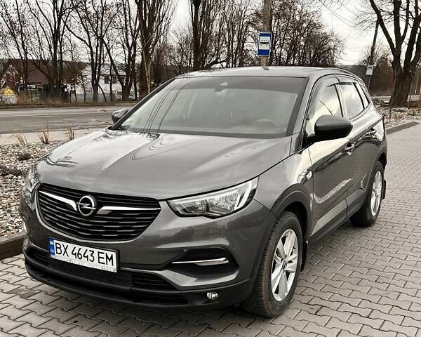 Серый Опель Grandland X, объемом двигателя 1.5 л и пробегом 58 тыс. км за 18000 $, фото 1 на Automoto.ua