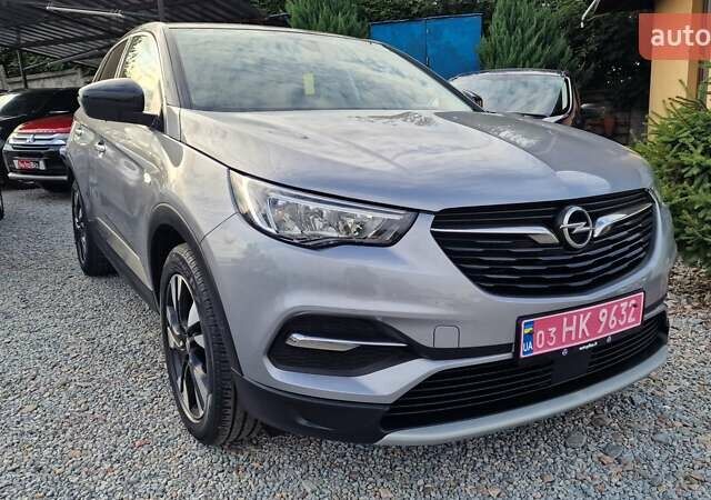 Сірий Опель Grandland X, об'ємом двигуна 1.5 л та пробігом 212 тис. км за 21900 $, фото 1 на Automoto.ua