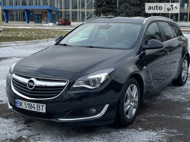 Чорний Опель Insignia Sports Tourer, об'ємом двигуна 2 л та пробігом 220 тис. км за 7500 $, фото 1 на Automoto.ua