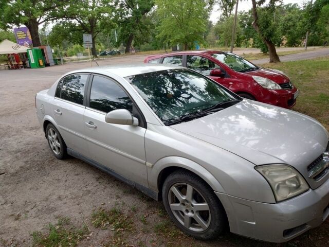 Серый Опель Megane Scenic, объемом двигателя 3.2 л и пробегом 312 тыс. км за 3300 $, фото 1 на Automoto.ua