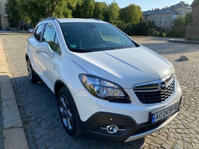 Белый Опель Mokka, объемом двигателя 1.4 л и пробегом 152 тыс. км за 11130 $, фото 1 на Automoto.ua