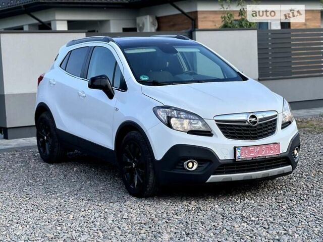 Белый Опель Mokka, объемом двигателя 1.6 л и пробегом 189 тыс. км за 13000 $, фото 1 на Automoto.ua