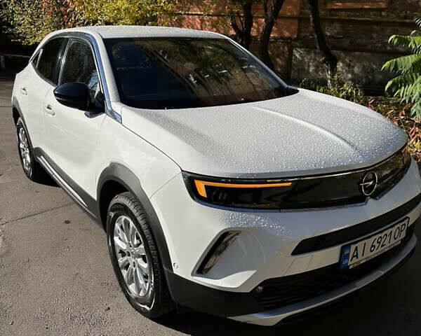 Белый Опель Mokka, объемом двигателя 1.2 л и пробегом 34 тыс. км за 19000 $, фото 1 на Automoto.ua