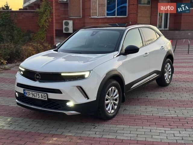 Опель Mokka 2021 в Запорожье на Automoto.ua Белый Опель Mokka, объемом двигателя 1.2 л и пробегом 76 тыс. км за 17500 $, фото 1 на Automoto.ua