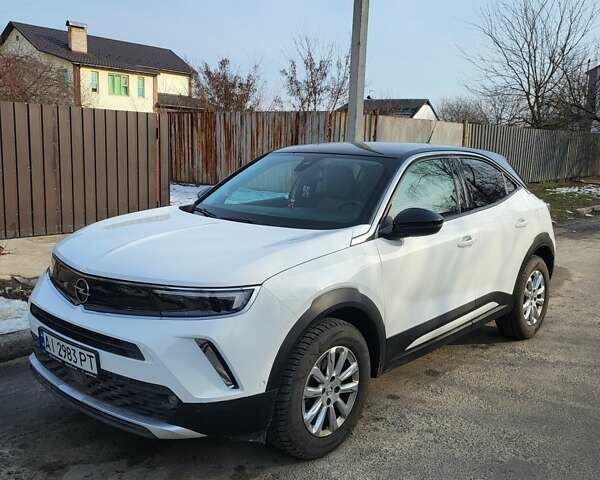 Белый Опель Mokka, объемом двигателя 1.2 л и пробегом 31 тыс. км за 20500 $, фото 1 на Automoto.ua
