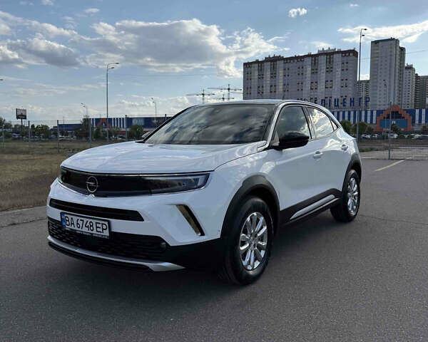 Белый Опель Mokka, объемом двигателя 1.2 л и пробегом 19 тыс. км за 20000 $, фото 1 на Automoto.ua