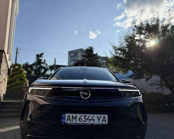 Черный Опель Mokka, объемом двигателя 0 л и пробегом 49 тыс. км за 16700 $, фото 1 на Automoto.ua