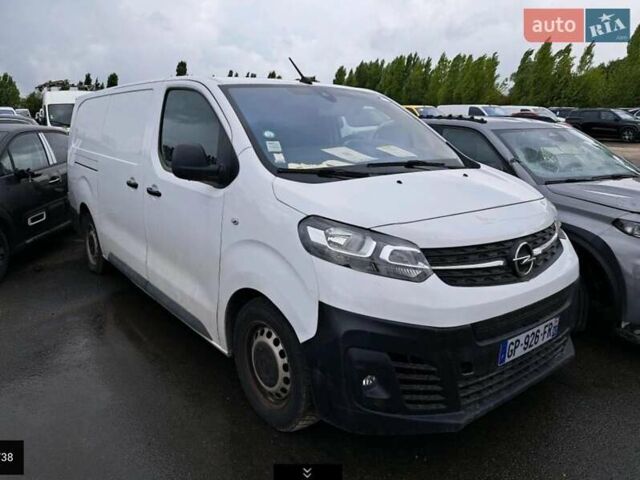 Белый Опель Vivaro-e, объемом двигателя 0 л и пробегом 50 тыс. км за 23900 $, фото 1 на Automoto.ua