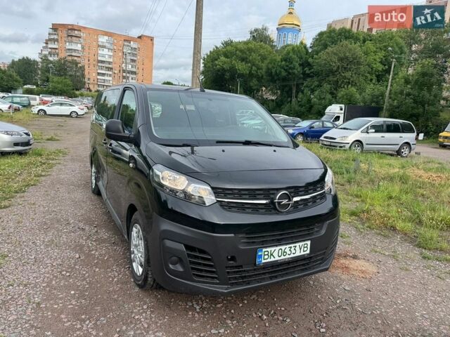 Черный Опель Vivaro-e, объемом двигателя 0 л и пробегом 34 тыс. км за 17200 $, фото 1 на Automoto.ua
