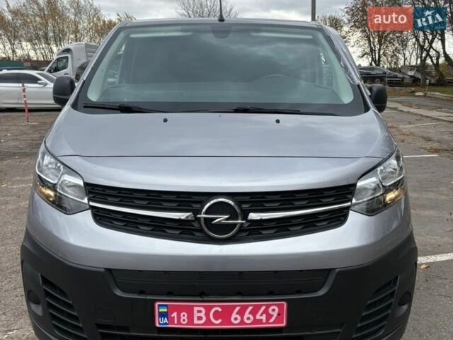 Серый Опель Vivaro-e, объемом двигателя 0 л и пробегом 41 тыс. км за 20600 $, фото 1 на Automoto.ua