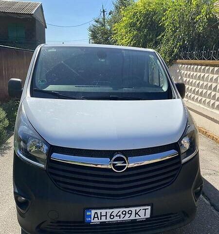 Білий Опель Vivaro груз.-пасс., об'ємом двигуна 1.6 л та пробігом 135 тис. км за 12000 $, фото 1 на Automoto.ua