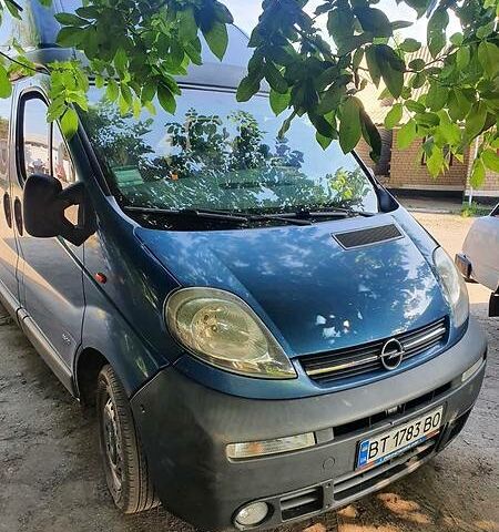 Синій Опель Vivaro груз.-пасс., об'ємом двигуна 2.5 л та пробігом 220 тис. км за 8200 $, фото 1 на Automoto.ua