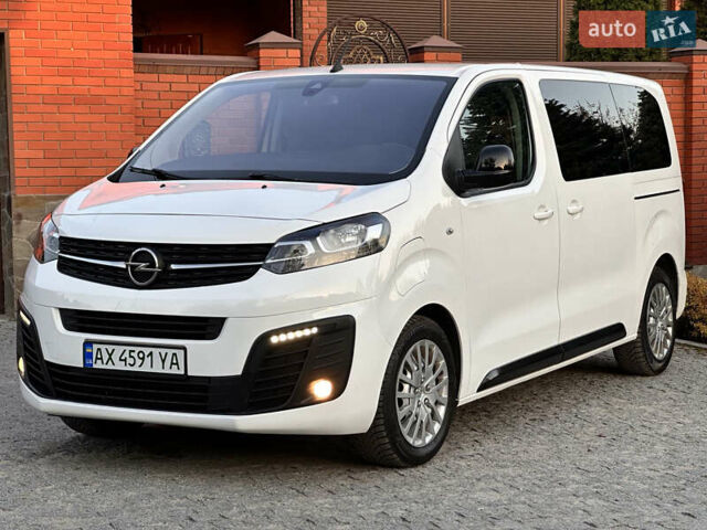 Белый Опель Zafira Life, объемом двигателя 0 л и пробегом 21 тыс. км за 22500 $, фото 1 на Automoto.ua