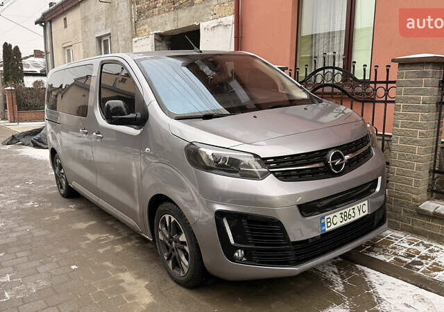 Сірий Опель Zafira Life, об'ємом двигуна 0 л та пробігом 49 тис. км за 26500 $, фото 1 на Automoto.ua