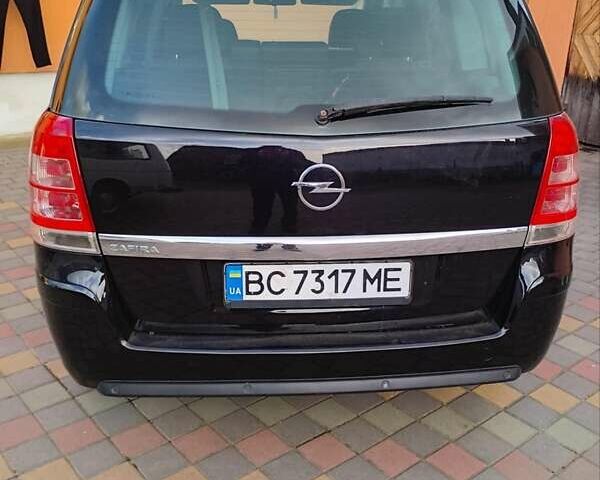 Черный Опель Zafira Tourer, объемом двигателя 1.69 л и пробегом 239 тыс. км за 7600 $, фото 1 на Automoto.ua