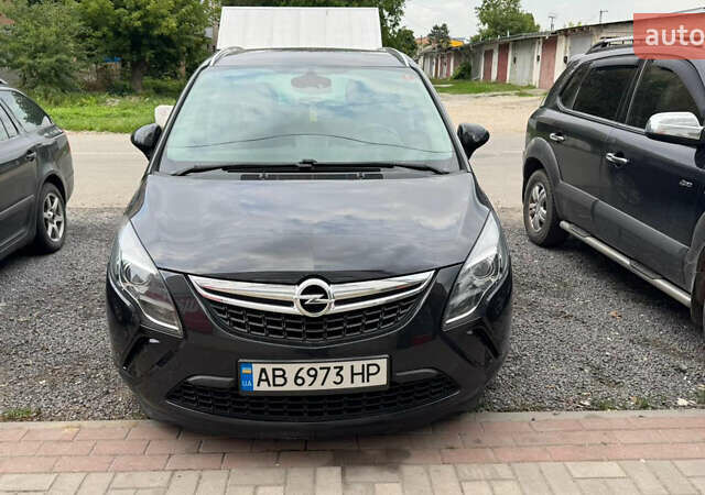 Чорний Опель Zafira Tourer, об'ємом двигуна 1.6 л та пробігом 125 тис. км за 10399 $, фото 1 на Automoto.ua