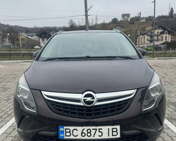Коричневий Опель Zafira Tourer, об'ємом двигуна 1.96 л та пробігом 229 тис. км за 10399 $, фото 1 на Automoto.ua