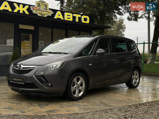 Опель Zafira Tourer 2011 в Ивано-Франковске на Automoto.ua Опель Zafira Tourer, объемом двигателя 2 л и пробегом 236 тыс. км за 9999 $, фото 1 на Automoto.ua