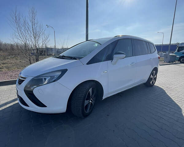 Опель Zafira Tourer, об'ємом двигуна 2 л та пробігом 274 тис. км за 8500 $, фото 1 на Automoto.ua