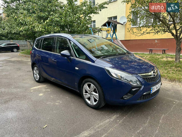 Синий Опель Zafira Tourer, объемом двигателя 2 л и пробегом 250 тыс. км за 7200 $, фото 1 на Automoto.ua